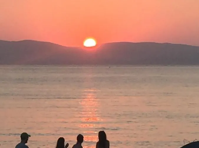 Отель Manios 3*