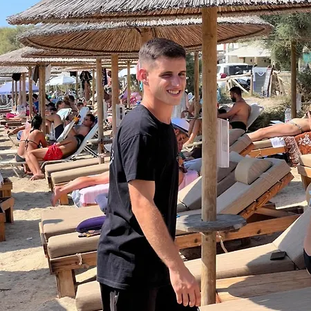 Manios Otel Agia Anna (Naxos)