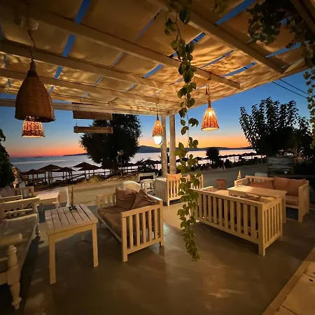 Manios Hotel